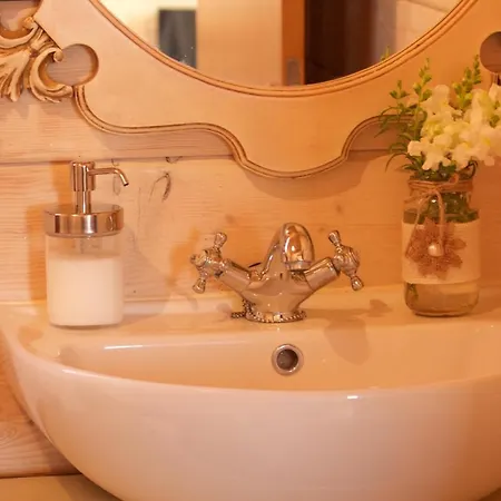 Cabana Romantica Apartment Colantres