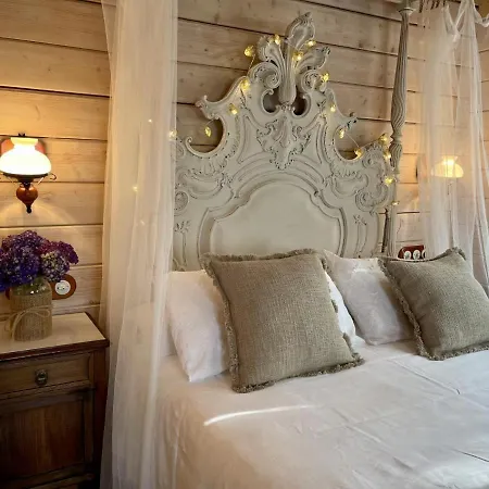 Cabana Romantica Apartment Colantres